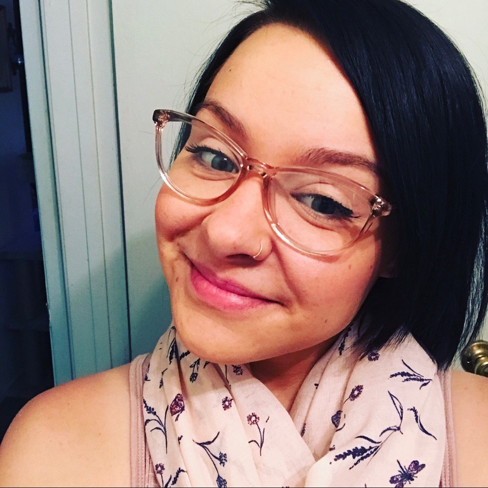 Meet your Posher, Jillian